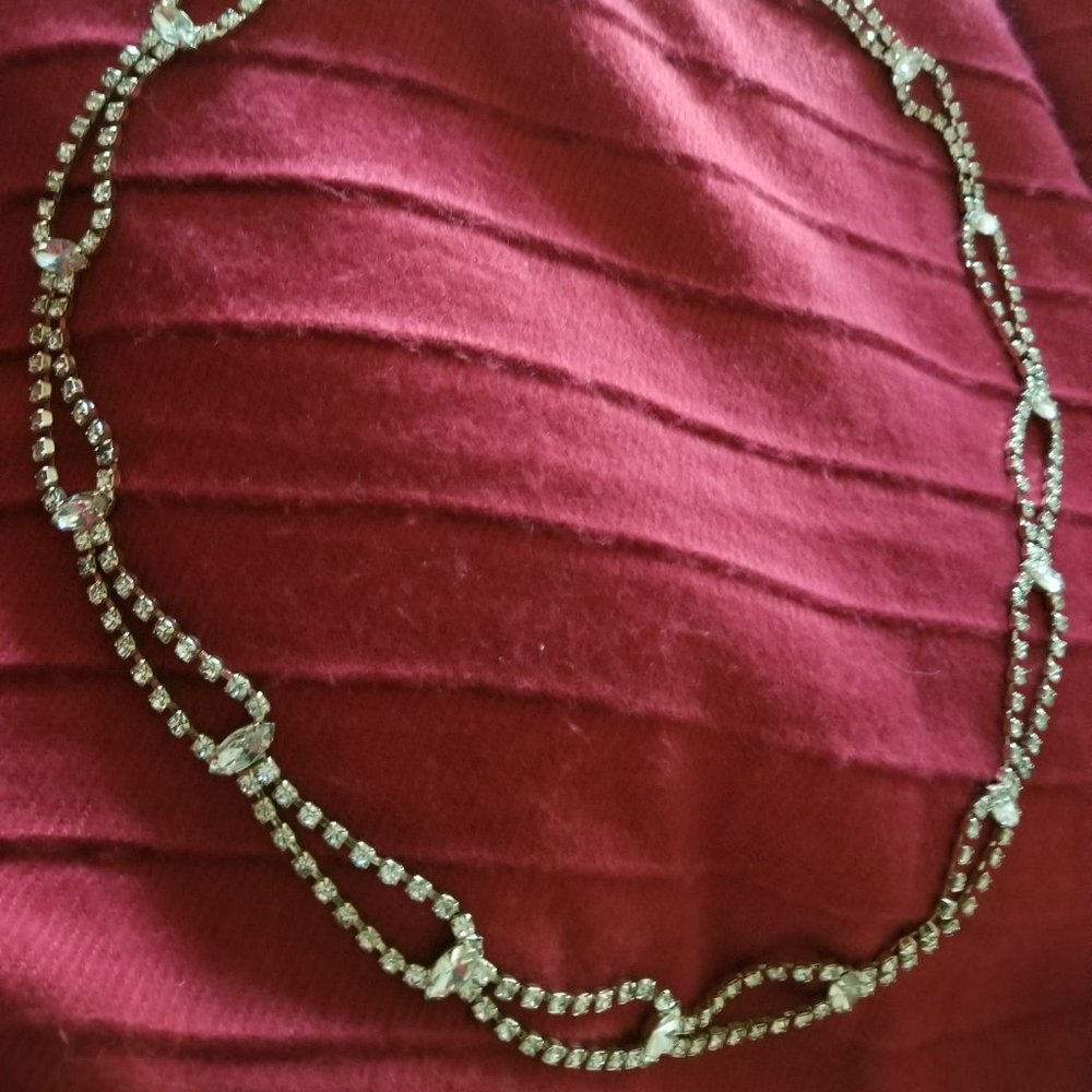 FASETED GLASS (RHINSTONE LOOKING) JEWELERY/BELT